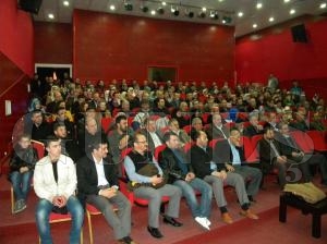 Helal ve Salkl Gda konulu bir konferans gerekleti