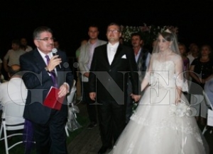 Hacer ile Ali Öztürk’ün en mutlu günü Hacer ile Ali Öztürk’ün en mutlu günü
