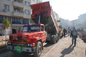 SICAK ASFALTI TAMAMLANAN YENİ YOL HİZMETE GİRİYOR SICAK ASFALTI TAMAMLANAN YENİ YOL HİZMETE GİRİYOR