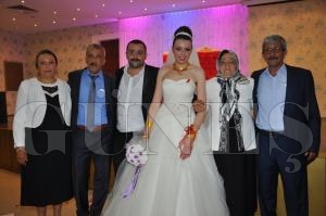 Duygu ile Hüseyin’e Mutluluklar Duygu ile Hüseyin’e Mutluluklar