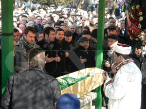 HÜSEYİN YENİGÜN VEFAT ETTİ HÜSEYİN YENİGÜN VEFAT ETTİ