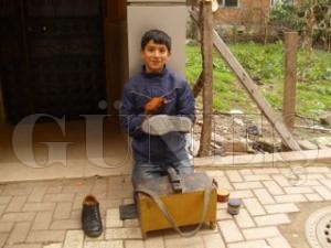 TAKDRL RENC AYAKKABI BOYUYOR
