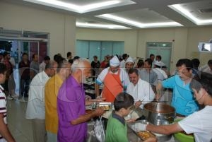SARAY’DA İFTAR SOFRASI KURULUYOR