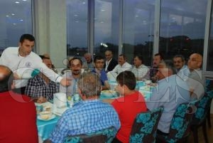BAŞKAN ANLAYAN, SAĞLIK DOLMUŞÇULARI İLE İFTARDA BİR ARAYA GELDİ BAŞKAN ANLAYAN, SAĞLIK DOLMUŞÇULARI İLE İFTARDA BİR ARAYA GELDİ