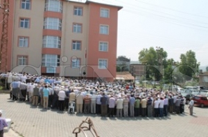 NURETTİN YEREBASMAZ VEFAT ETTİ NURETTİN YEREBASMAZ VEFAT ETTİ