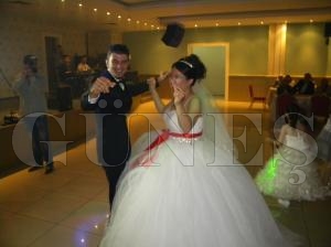 Japon Gelin Fatsa’da kolbastı oynadı Japon Gelin Fatsa’da kolbastı oynadı