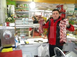 Kemikli Et 20, kemiksiz Et 25 TL