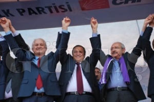 Kılıçdaroğlu “Fındık Borsası Avrupa'da değil, Karadeniz'de olacak” Kılıçdaroğlu “Fındık Borsası Avrupa'da değil, Karadeniz'de olacak”