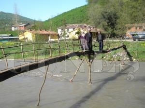 Kalas köprüde can pazarı! Kalas köprüde can pazarı!
