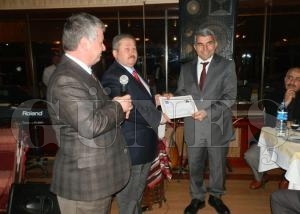 İL MAHALLİ İDARELER MÜDÜRLÜĞÜNE ATANAN YUSUF KARATAŞ’A VEDA YEMEĞİ VERİLDİ İL MAHALLİ İDARELER MÜDÜRLÜĞÜNE ATANAN YUSUF KARATAŞ’A VEDA YEMEĞİ VERİLDİ