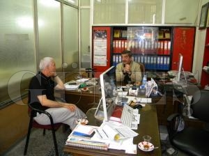 Sanatçı Mehmet Gümüş’ten Gazetemize Ziyaret Sanatçı Mehmet Gümüş’ten Gazetemize Ziyaret