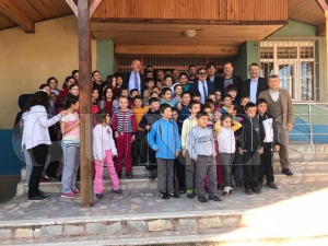Meclis Tatil, Gündoğdu Yine Sahada Meclis Tatil, Gündoğdu Yine Sahada
