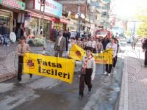FATSALI MİNİK İZCİLER YÜRÜYÜŞ YAPTI FATSALI MİNİK İZCİLER YÜRÜYÜŞ YAPTI