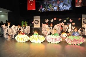 Minik Kalpler Kreş ve Ana Okulu’ndan Yıl Sonu Finali Minik Kalpler Kreş ve Ana Okulu’ndan Yıl Sonu Finali