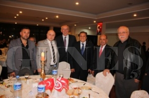 Torun ve Sade ADD Gecesinde Bir araya Geldiler Torun ve Sade ADD Gecesinde Bir araya Geldiler