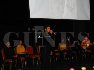 NECİP FAZIL ÖĞRENCİLERİNDEN HEM ŞİİR DİNLETİSİ HEM TÜRKÜ ZİYAFETİ NECİP FAZIL ÖĞRENCİLERİNDEN HEM ŞİİR DİNLETİSİ HEM TÜRKÜ ZİYAFETİ