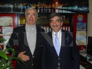 DR SAM TANDODU 41. YA GNMZDE BZ YALNIZ  BIRAKMADI