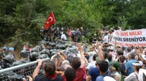 çevreci eyleminde arbede çevreci eyleminde arbede