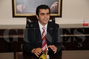 Ordu Valisi Orhan Düzgün gazetemizi kutladı Ordu Valisi Orhan Düzgün gazetemizi kutladı