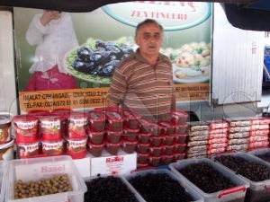 PAZARCI KAN AĞLIYOR PAZARCI KAN AĞLIYOR