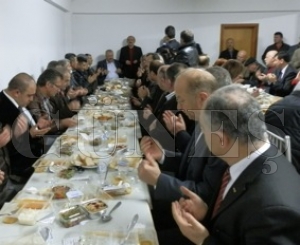 Cemevinde iftar açtılar Cemevinde iftar açtılar