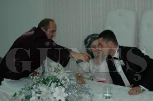 GLHAN VE METN'E MUTLULUKLAR