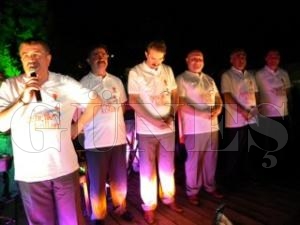 AK PART�'N�N SE��M ZAFER�N� FATSA'DA KUTLADI