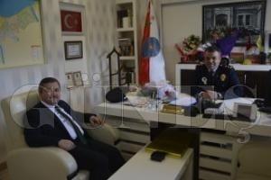 BAKAN ANLAYAN'DAN LE EMNYET MDRL'NE NEZAKET ZYARET