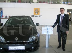 Renault Köy Otomotiv Firmasının Sahibi Genel Müdür Hüseyin Karataş Renault Köy Otomotiv Firmasının Sahibi Genel Müdür Hüseyin Karataş