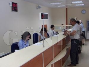 İŞ BANKASI YENİ BİNASINI TAŞINDI İŞ BANKASI YENİ BİNASINI TAŞINDI