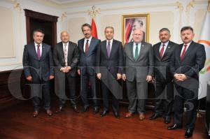 MİLLETVEKİLLERİ VE FINDIK TEMSİLCİLERİNDEN BAKAN EKER’E ZİYARET MİLLETVEKİLLERİ VE FINDIK TEMSİLCİLERİNDEN BAKAN EKER’E ZİYARET