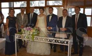 ARZU İLE SEZAİ'NİN EN MUTLU GÜNÜ ARZU İLE SEZAİ'NİN EN MUTLU GÜNÜ