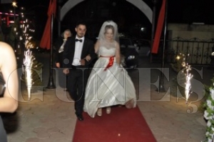 Özlem ile Tuğrul’a Mutluluklar Özlem ile Tuğrul’a Mutluluklar