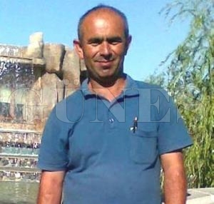 Yanan aracını kurtarmak isterken canından oldu Yanan aracını kurtarmak isterken canından oldu