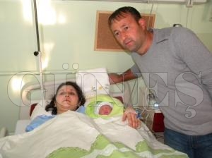 2013’nin İlk Bebeği Mert Gözidik 2013’nin İlk Bebeği Mert Gözidik