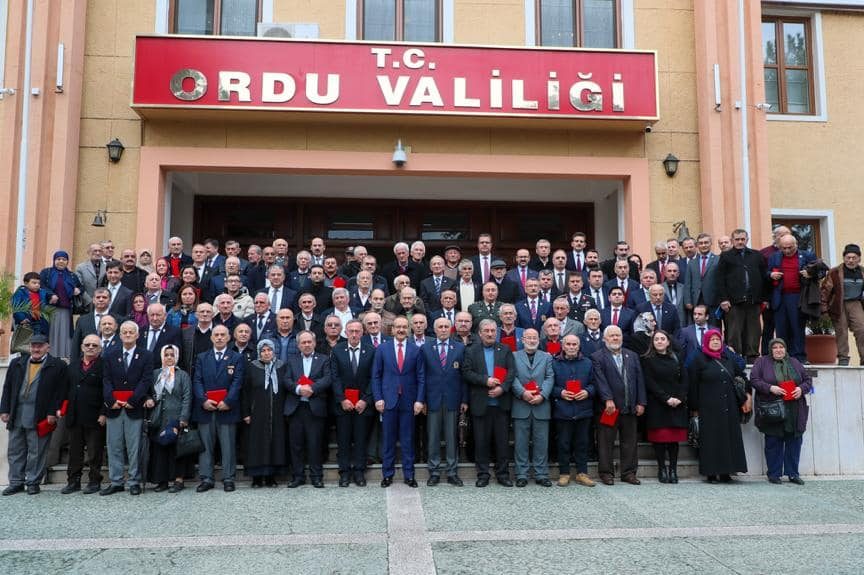 78 gazimize ‘Kuzey Kıbrıs Türk Cumhuriyeti Milli Mücadele Madalyası ve Beratı verildi