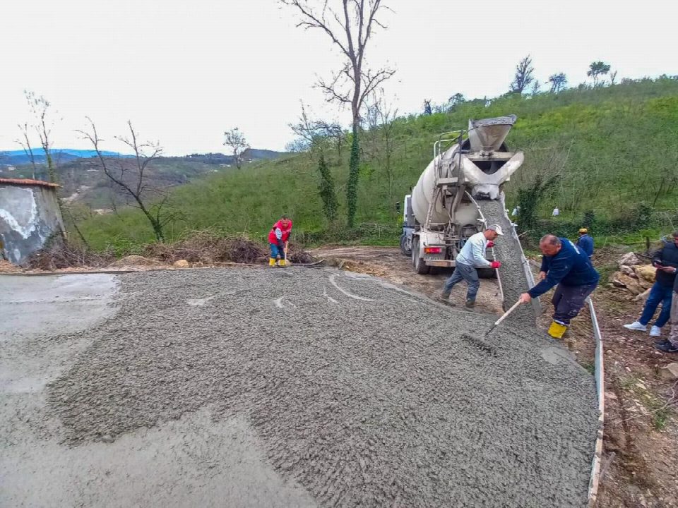 Sefaköy’e Modern Dokunuş: Beton Yol Çalışması Tamamlandı