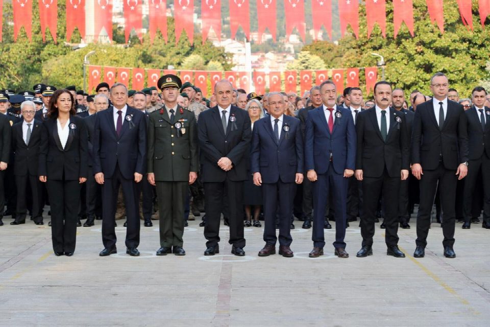 Ulu önder Atatürk, törenlerle anıldı