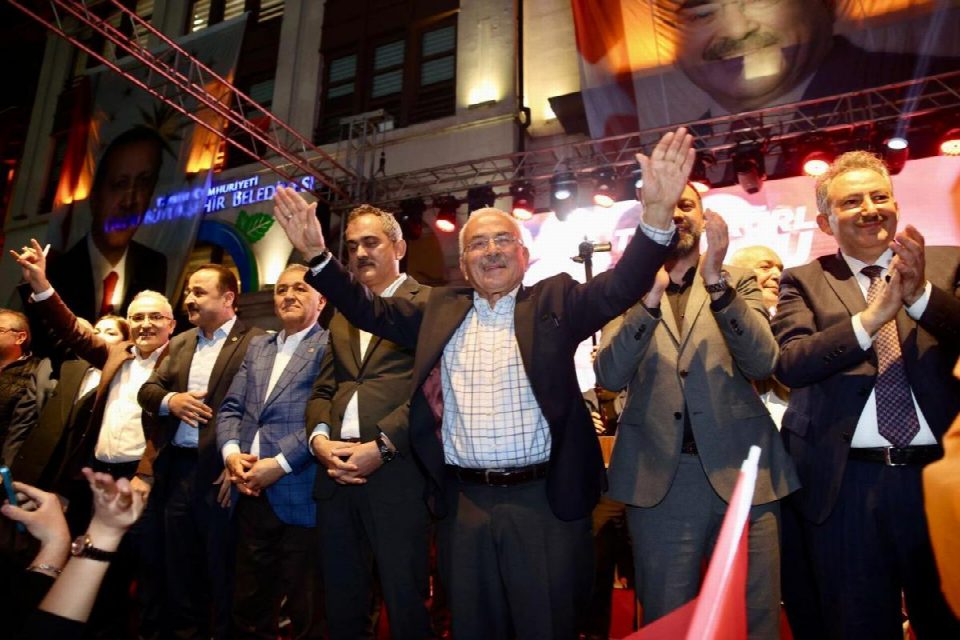 Durmak yok Hilmi Güler ile yola devam