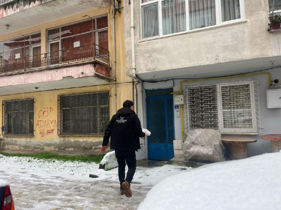 1 kazanda pişiyor 2 bin sofraya aş oluyor