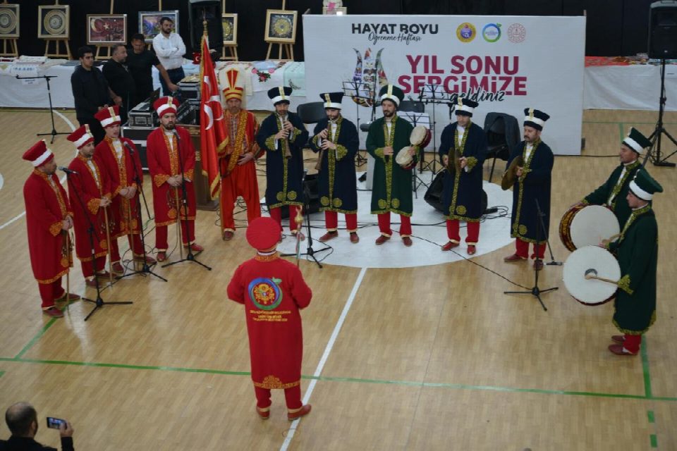 Bir yılın emeği bu sergide
