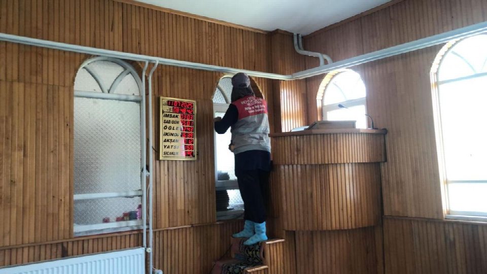 Camilerde temizlik seferberliği… Ordu’da camiler pırıl pırıl