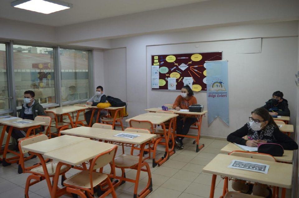 Bilgi evlerinden LGS başarısı