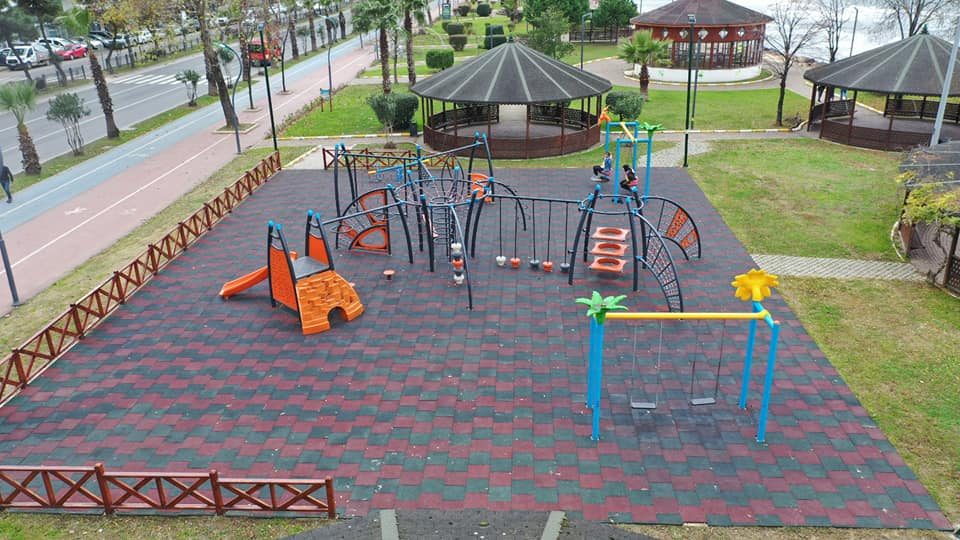 Büyükşehirden 19 ilçeye 166 adet çocuk oyun parkı
