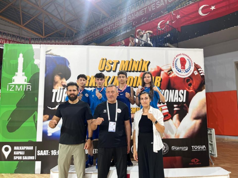 BOKSÖRLERİMİZ ZİRVEDE