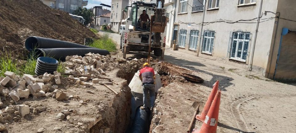 Şerefiye’ye mahallesine yağmur suyu hattı