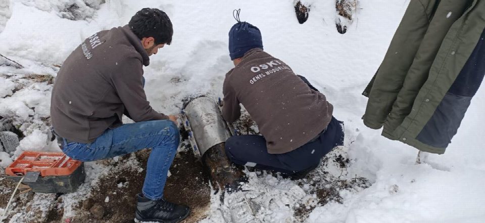 BÜYÜKŞEHİR, KAR KIŞ DURMUYOR…. İÇME SUYU ARIZALARINA ANINDA MÜDAHALE