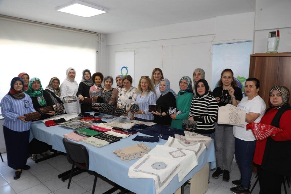 Hobi olarak başladılar, şimdi siparişe yetişemiyorlar