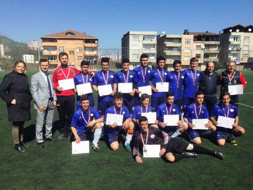 Çim Hokeyi grup finalleri şampiyonları belli oldu