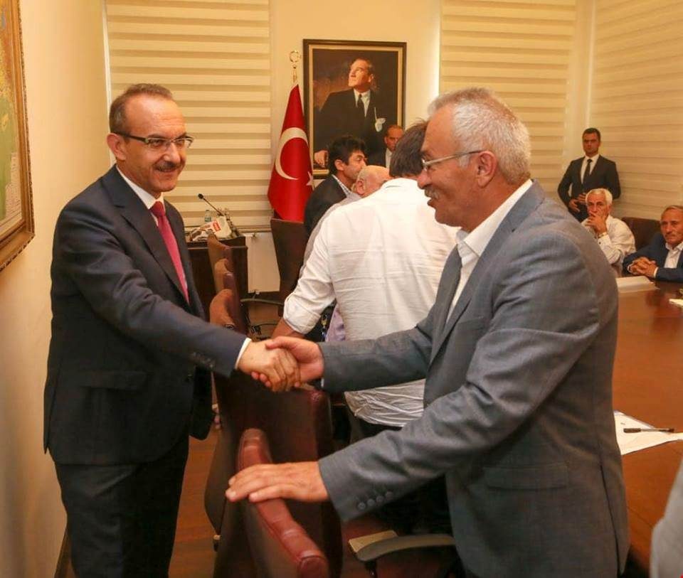 Vali Yavuz, Muhtarların Dertlerini Dinledi
